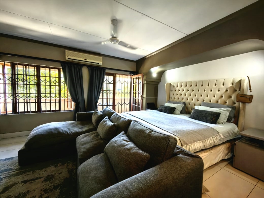 4 Bedroom Property for Sale in Safari Gardens North West